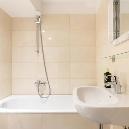 Limehome Florastrasse מלון ברלין